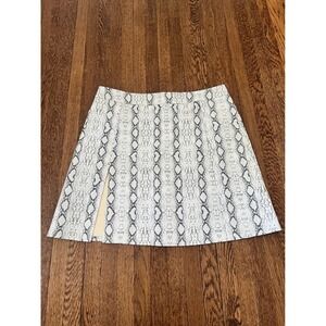 Polly‎ Faux Leather White and Gray Snakeskin Mini Skirt Side Slit Size 6